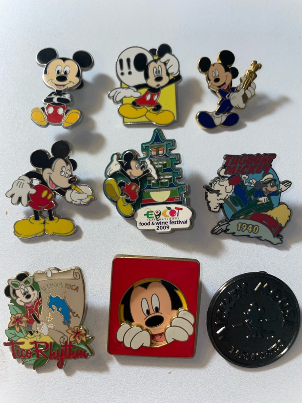 Disney pins